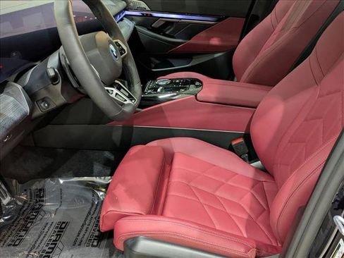 Used 2026 BMW 550e xDrive image 17