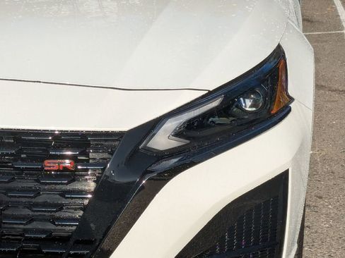 New 2025 Nissan Altima 2.5 SR w/ SR Premium Package image 10