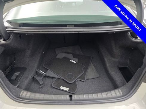 Used 2019 BMW 540i xDrive 540i xDrive w/ M Sport Package image 16