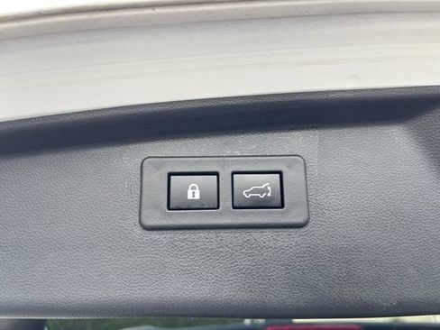 Used 2022 Subaru Outback Touring XT w/ Popular Package #2 AWD/4WD image 18