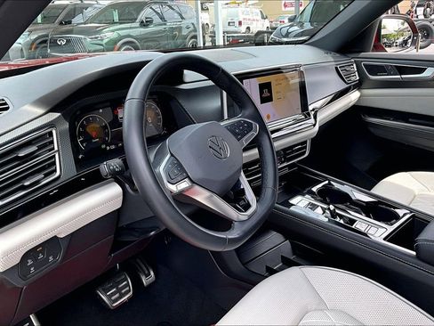 Used 2024 Volkswagen Atlas Cross Sport SEL Premium R-Line AWD/4WD image 17