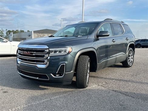 Used 2020 GMC Acadia SLT w/ Premium Package image 2
