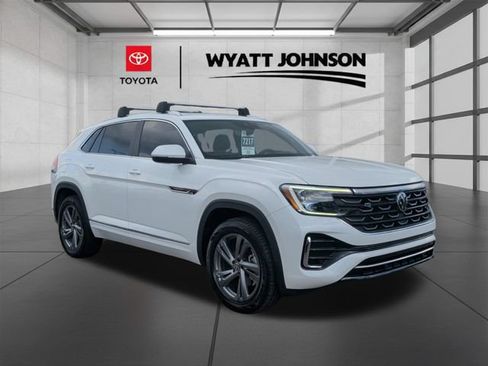 Used 2024 Volkswagen Atlas Cross Sport SEL R-Line AWD/4WD image 7
