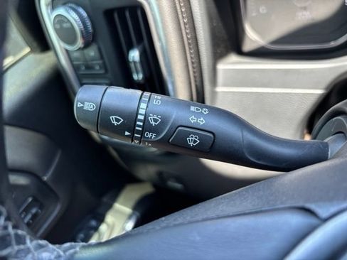 Used 2022 GMC Sierra 3500 Denali AWD/4WD image 10