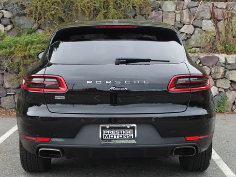 Used 2017 Porsche Macan AWD/4WD image 8