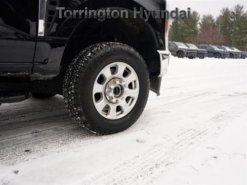 Used 2024 Ford F250 XLT w/ Snow Plow Prep Package image 9