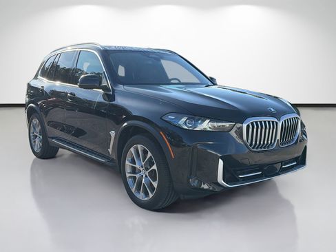 Used 2025 BMW X5 xDrive40i AWD/4WD image 1