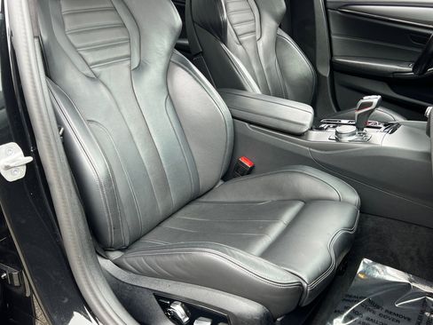 Used 2023 BMW M5 w/ Executive Package image 18