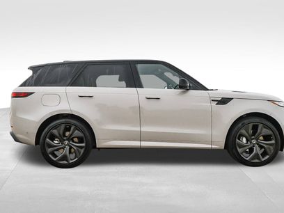 New 2025 Land Rover Range Rover Sport Dynamic SE