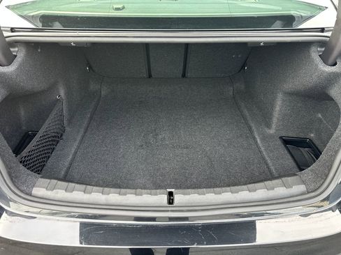 Used 2024 BMW 330i xDrive 330i xDrive w/ Convenience Package image 24