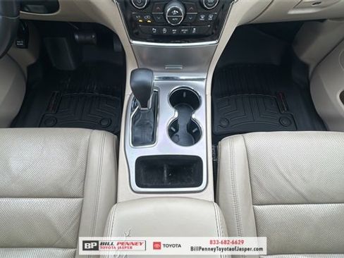 Used 2019 Jeep Grand Cherokee Limited w/ Luxury Group II image 9