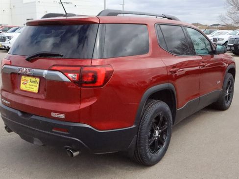 Used 2019 GMC Acadia SLT AWD/4WD image 7