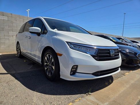 Used 2022 Honda Odyssey EX-L image 2