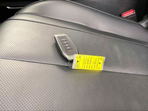 Certified 2025 INFINITI QX60 Luxe image 15