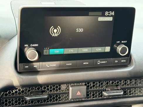 Used 2025 Honda HR-V LX image 37