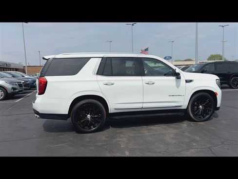 Used 2024 GMC Yukon Denali w/ Max Trailering Package AWD/4WD image 9
