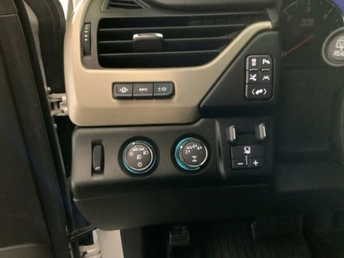 Used 2017 GMC Yukon Denali w/ Open Road Package AWD/4WD image 15