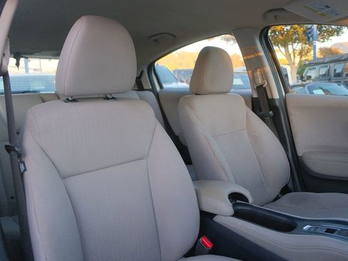 Used 2017 Honda HR-V LX image 26