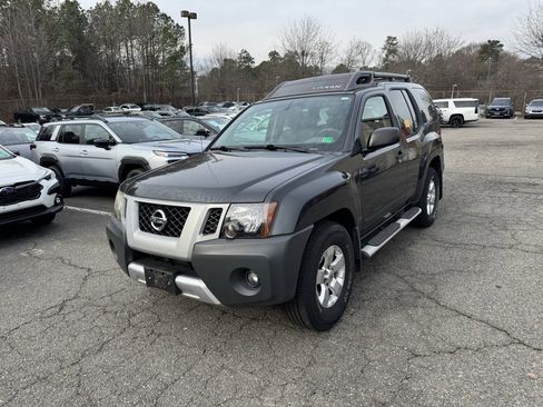 Used 2010 Nissan Xterra S image 3