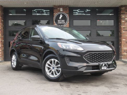 Used 2022 Ford Escape SE w/ Convenience Package AWD/4WD image 2
