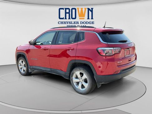Used 2019 Jeep Compass Latitude w/ Popular Equipment Group AWD/4WD image 5