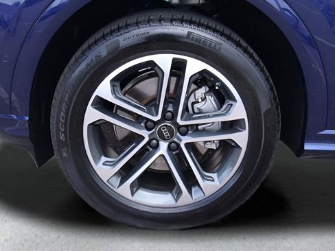 New 2025 Audi Q5 Premium image 9