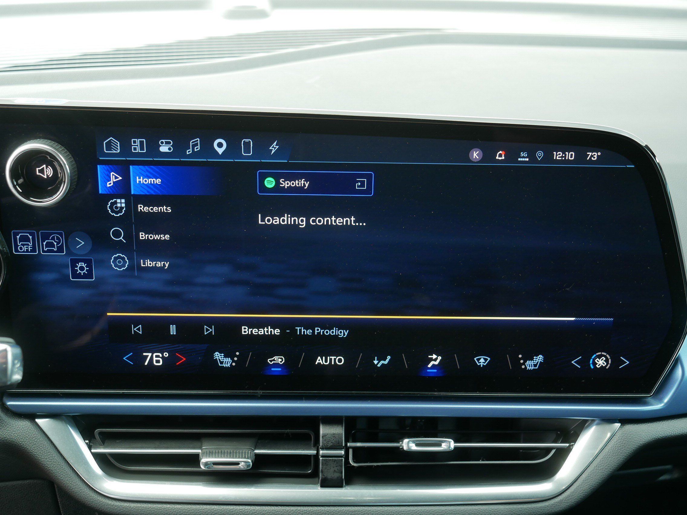 Used 2024 Chevrolet Equinox EV LT w/ LPO, All-Weather Mat Package FWD image 22