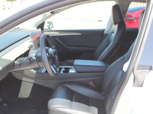 Used 2023 Tesla Model Y Long Range AWD/4WD image 34