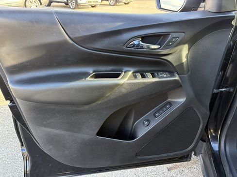 Used 2020 Chevrolet Equinox LT w/ Midnight Edition image 38