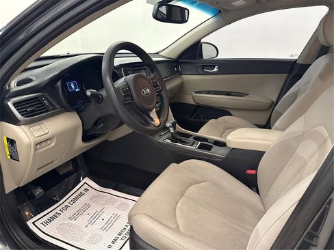 Used 2016 Kia Optima LX w/ LX Convenience Package image 9