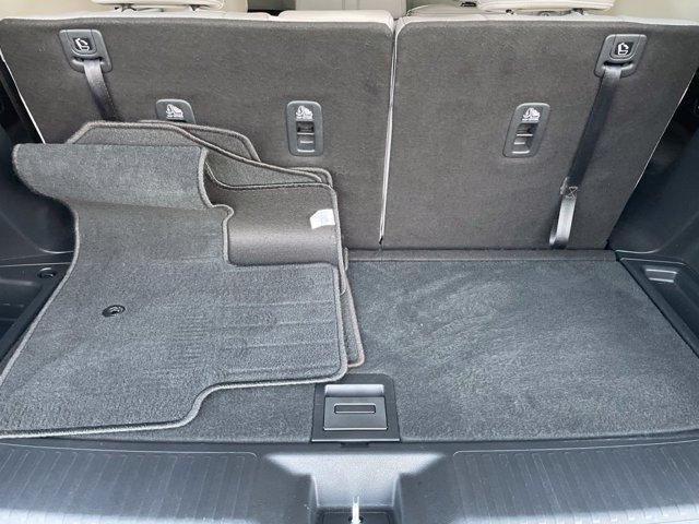 Used 2024 Honda Pilot Touring image 23