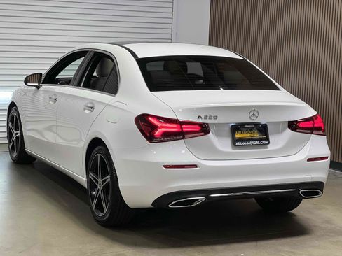 Used 2021 Mercedes-Benz A 220 image 4
