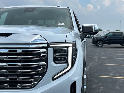 New 2026 GMC Sierra 1500 Denali AWD/4WD image 11