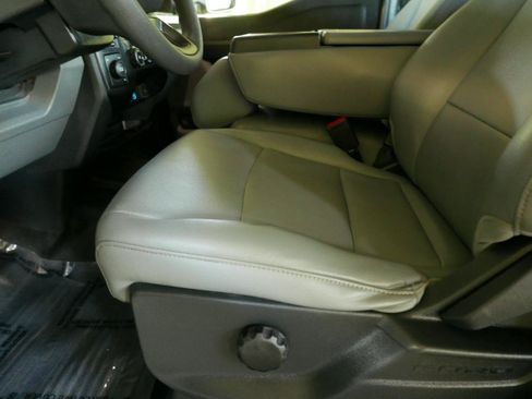 Used 2023 Ford F350 XL AWD/4WD image 17