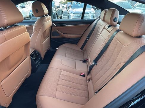 Used 2023 BMW 540i w/ Premium Package image 24