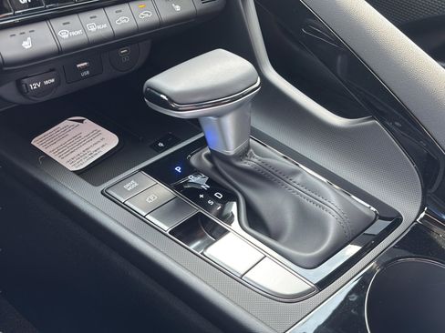 New 2026 Hyundai Elantra SEL Sport Premium FWD image 16