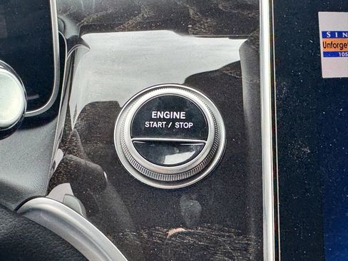 New 2025 Mercedes-Benz GLC 350e 4MATIC image 24