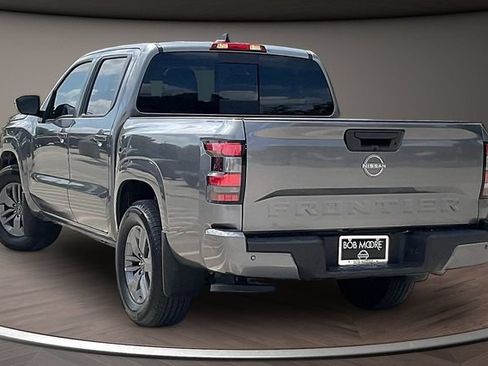 Used 2025 Nissan Frontier SV RWD image 10