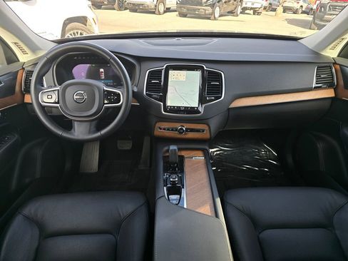 Used 2023 Volvo XC90 B6 Plus w/ Protection Package Premier image 5