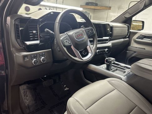 Certified 2025 GMC Sierra 1500 SLT w/ SLT Premium Plus Package AWD/4WD image 11