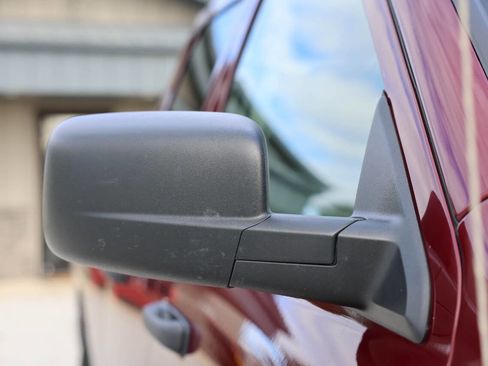 Used 2024 RAM 1500 Classic SLT image 32