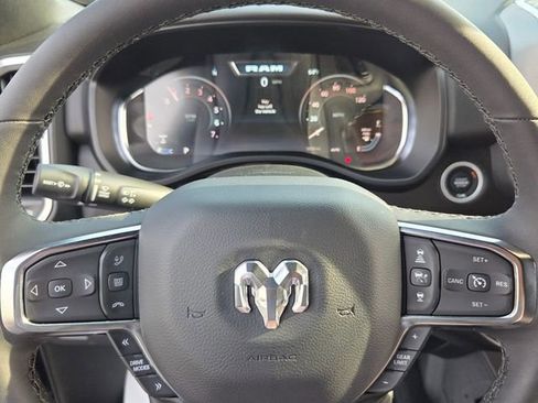 Used 2025 RAM 1500 Big Horn AWD/4WD image 22