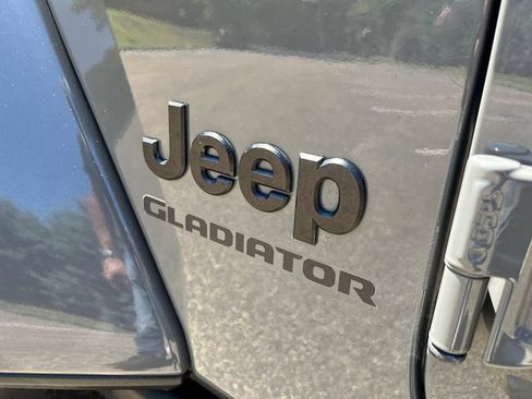 Used 2022 Jeep Gladiator Sport AWD/4WD image 55