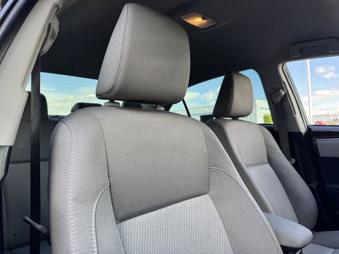 Used 2016 Toyota Corolla LE image 22