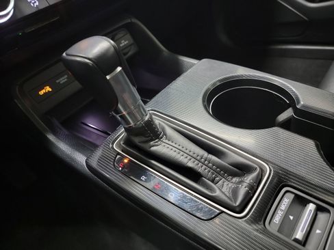 Certified 2024 Honda Civic Touring image 27