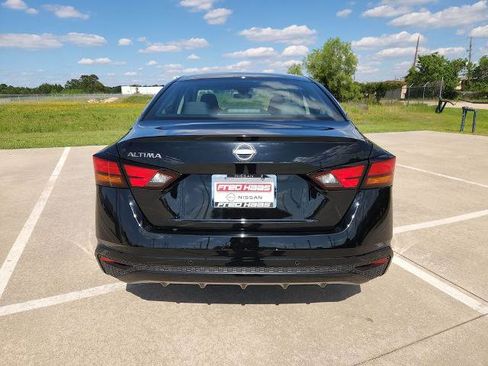 Certified 2024 Nissan Altima 2.5 S FWD image 6
