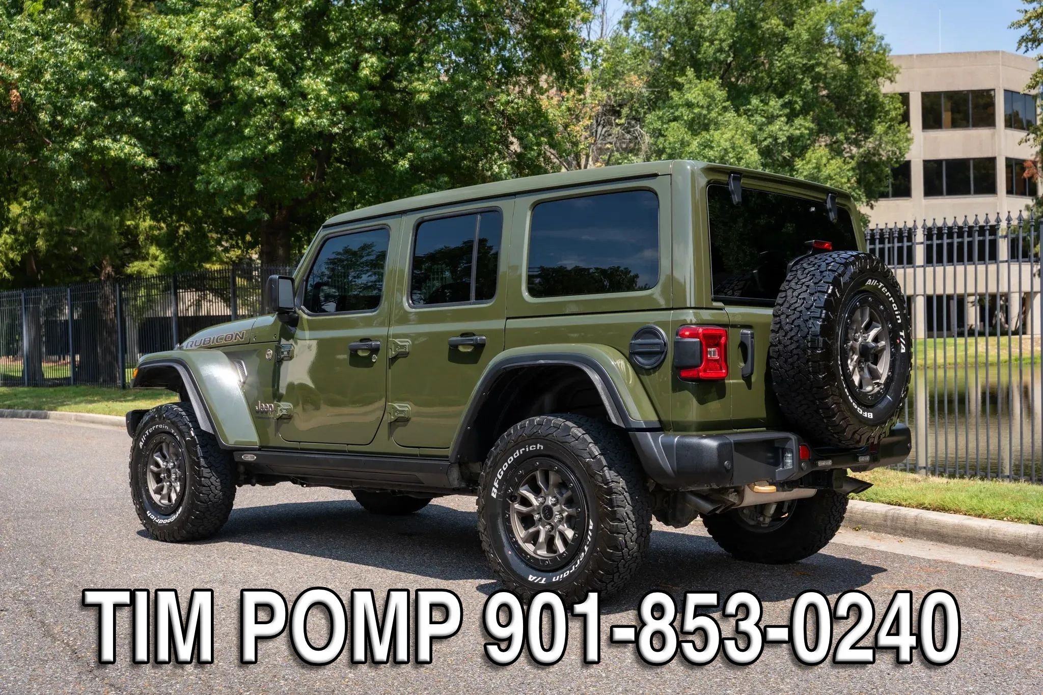 Used 2023 Jeep Wrangler Unlimited Rubicon 392 w/ Trailer Tow Package AWD/4WD image 8