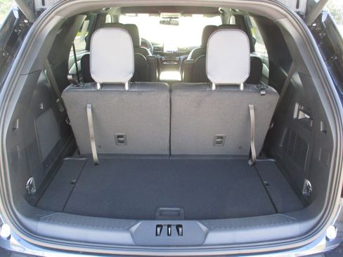 New 2024 Ford Explorer ST-Line w/ Class IV Trailer Tow Package image 25