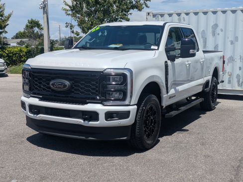 Certified 2025 Ford F250 Lariat w/ Lariat Ultimate Package AWD/4WD image 8