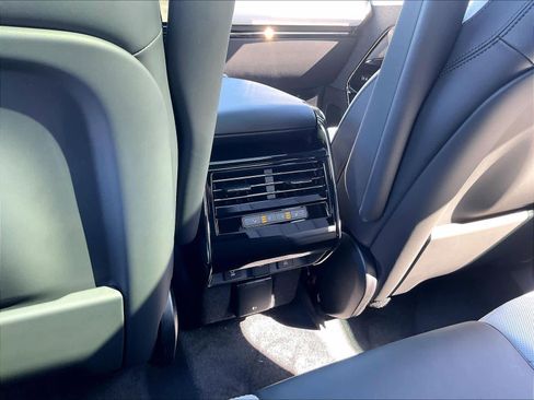New 2026 Land Rover Range Rover Sport Dynamic SE AWD/4WD image 16